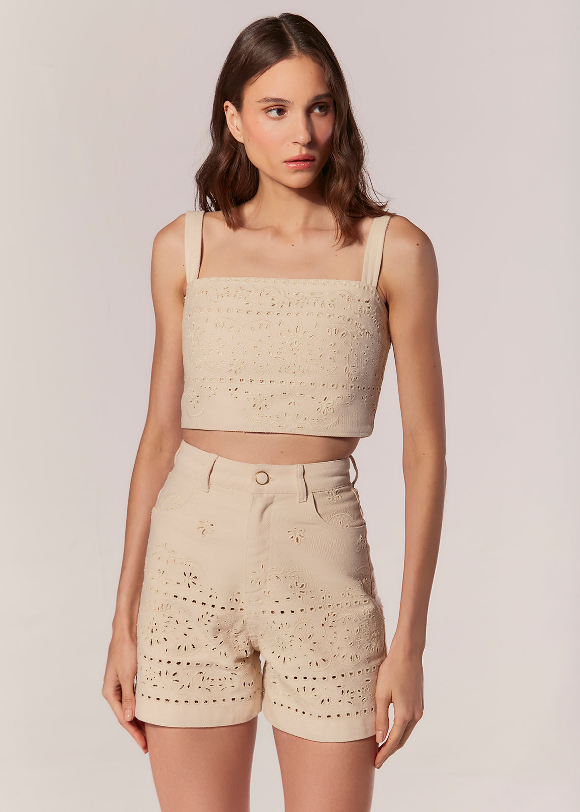 EMBROIDERED TWILL TOP BAM