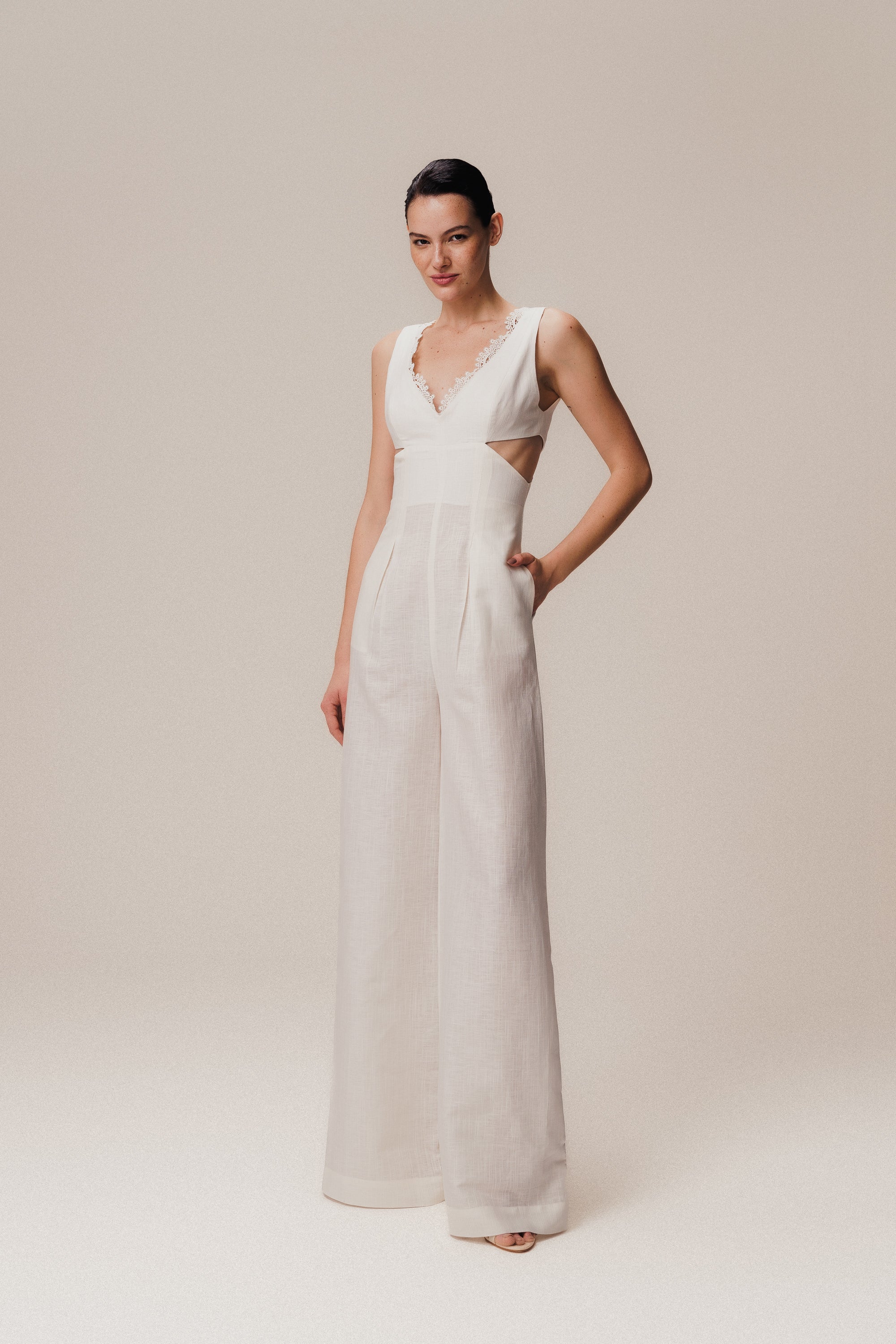 BLACK LINEN OVERALLS WITH STRAPS