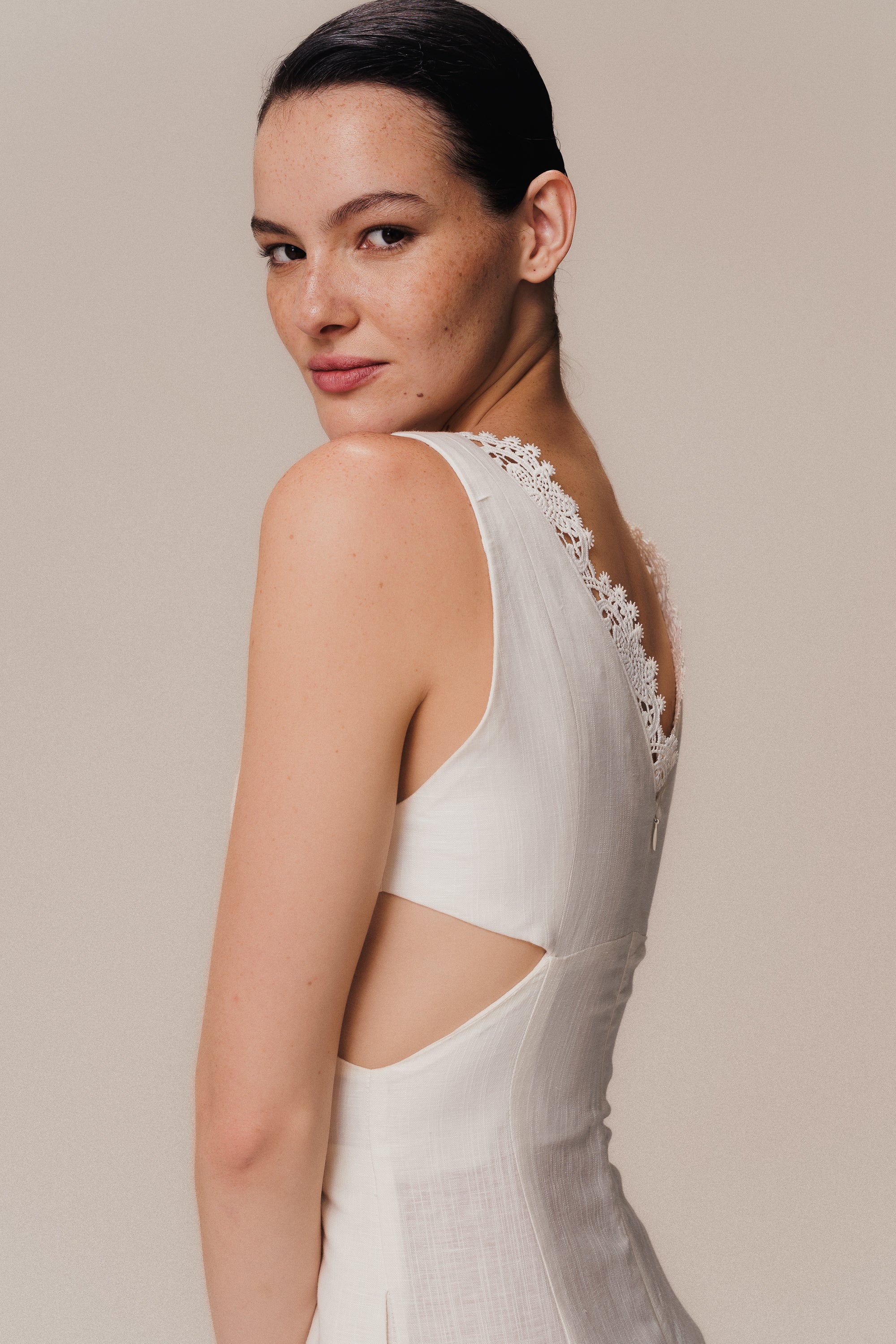 BLACK LINEN OVERALLS WITH STRAPS