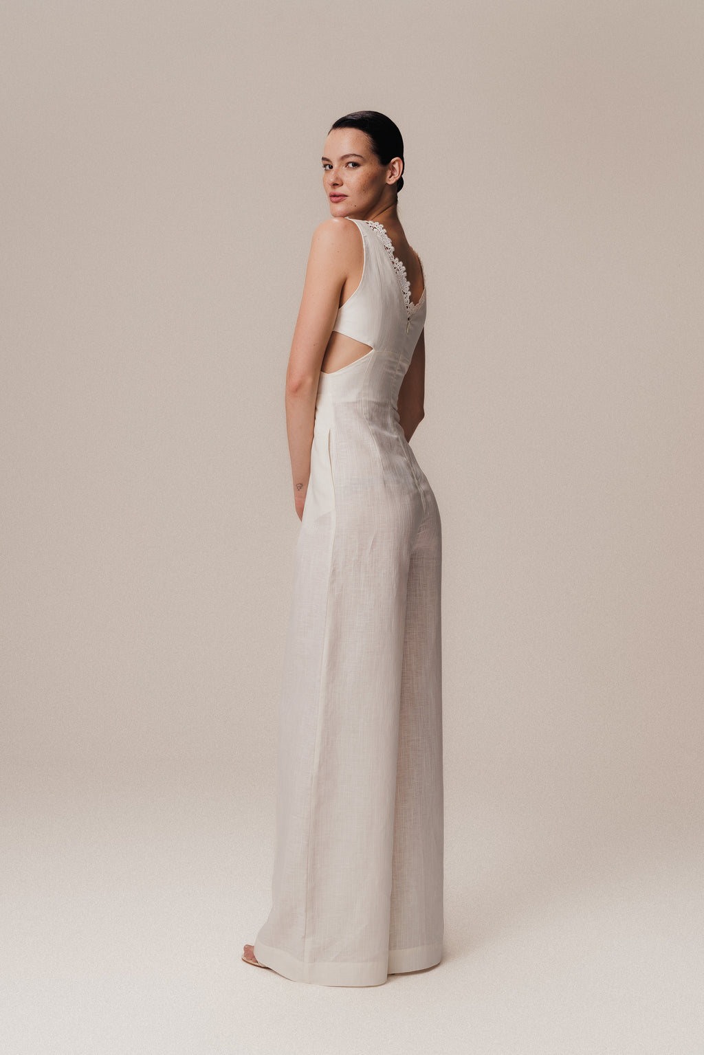 BLACK LINEN OVERALLS WITH STRAPS