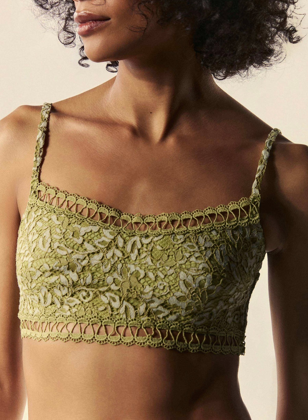 CROPPED TOP WITH STRAPS BOSQUE