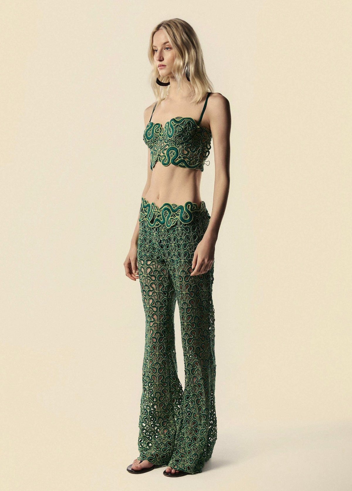 FLARE PANTS TRILHAS