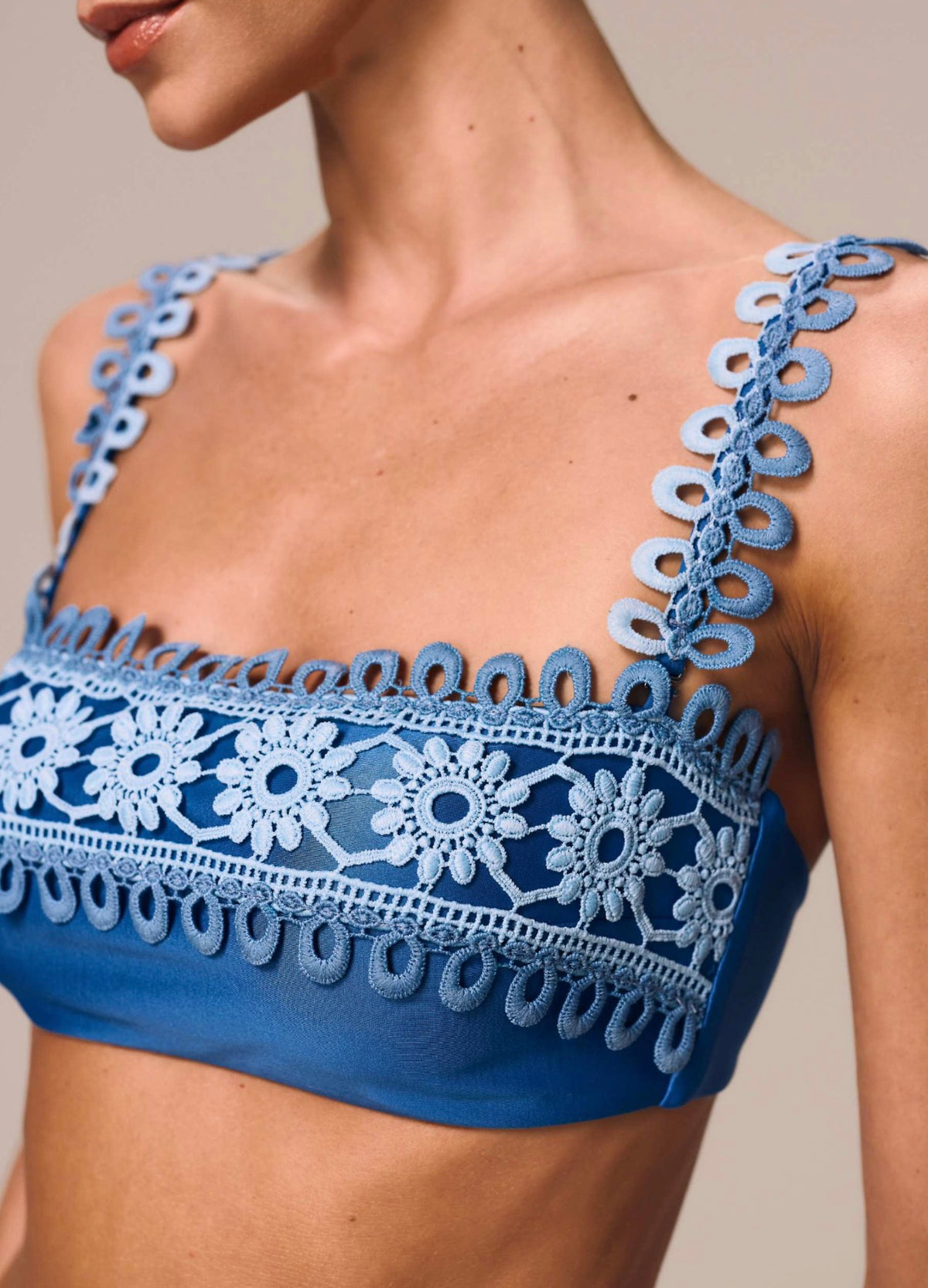 BANDEAU TOP WITH STRAPS CAMMINO