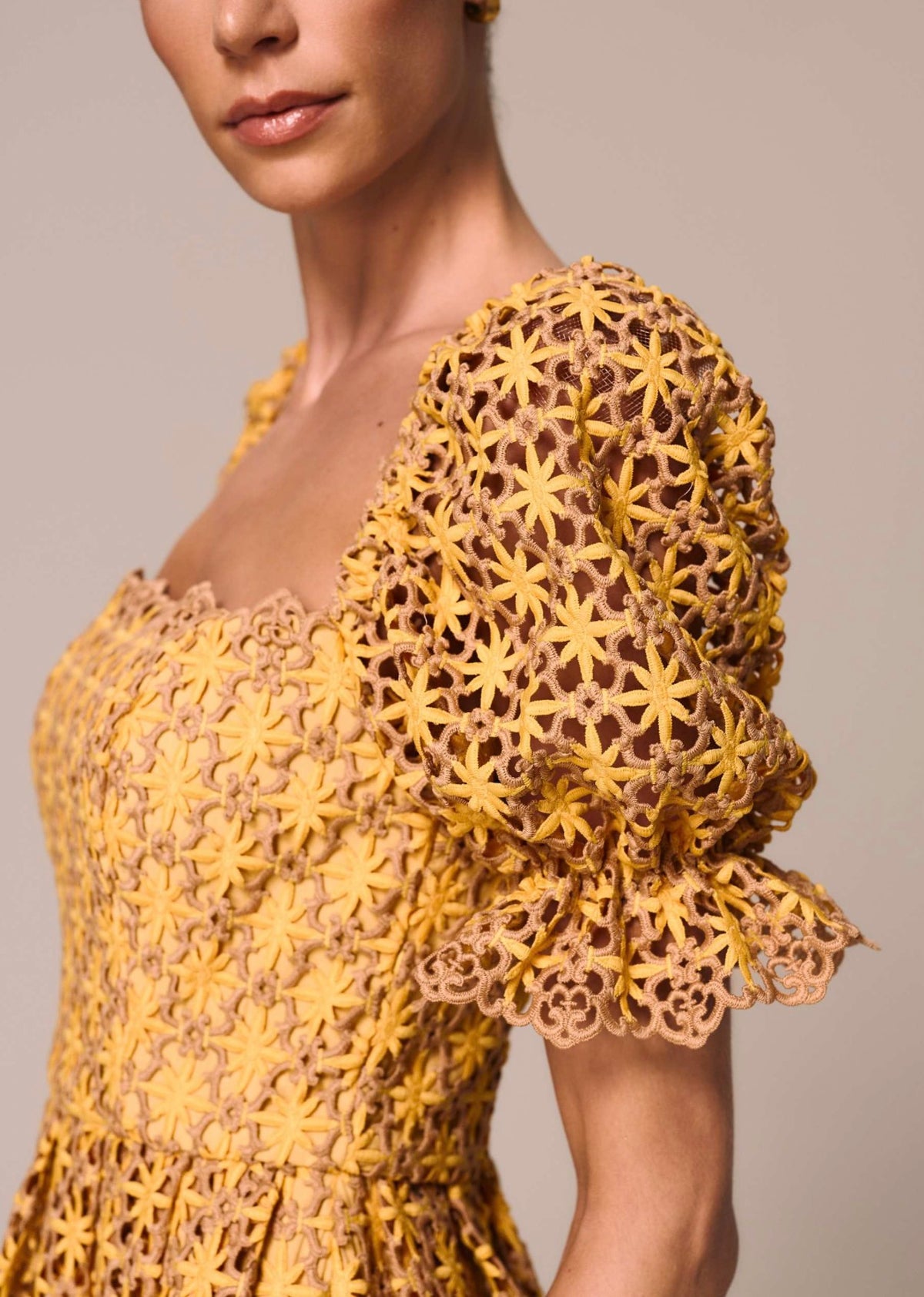 SHORT DRESS WITH BALLOON SLEEVES CASA