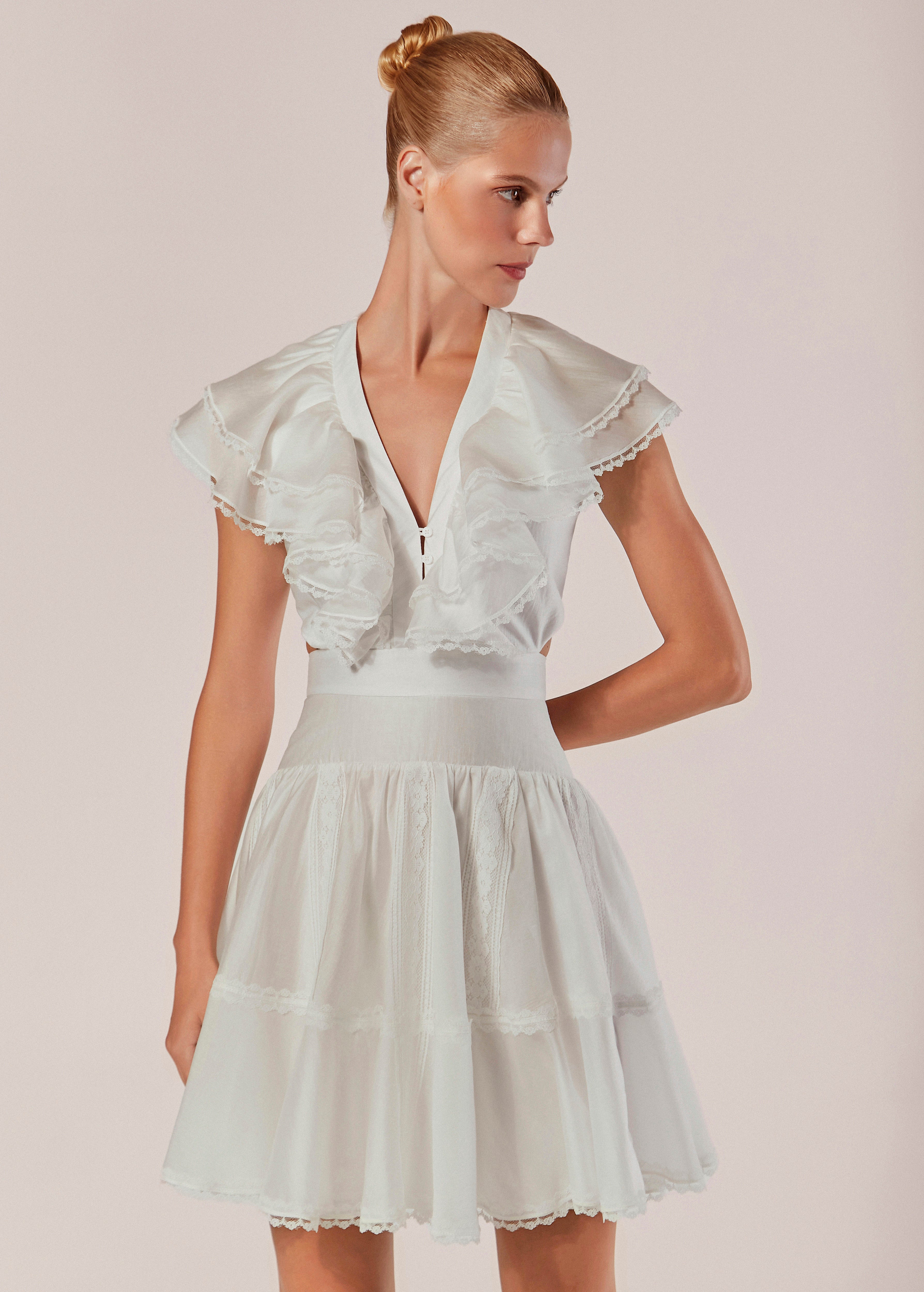 SHORT DRESS WITH RUFFLES INNO