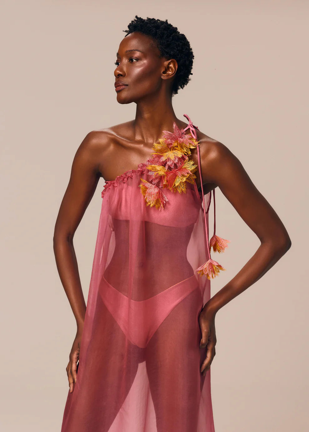 ONE-SHOULDER DRESS AXE