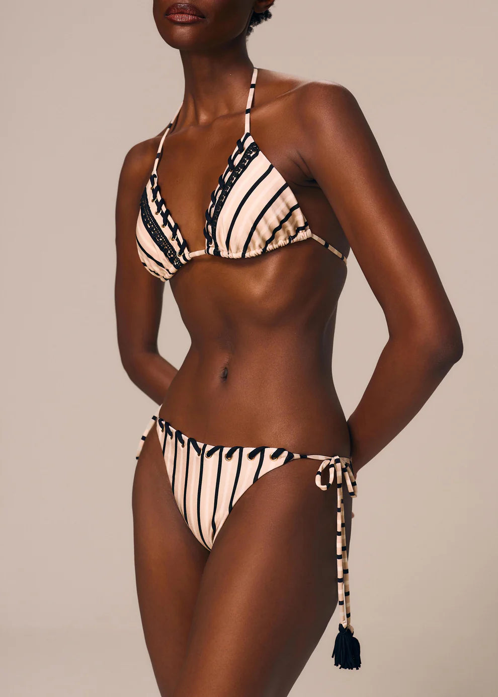 BOTTOM WITH BOWS CALOR