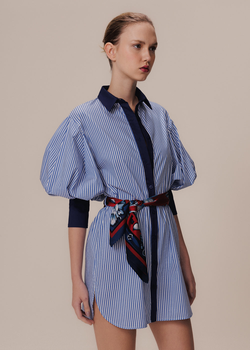 DRESS IN WHITE AND BLUE STRIPE